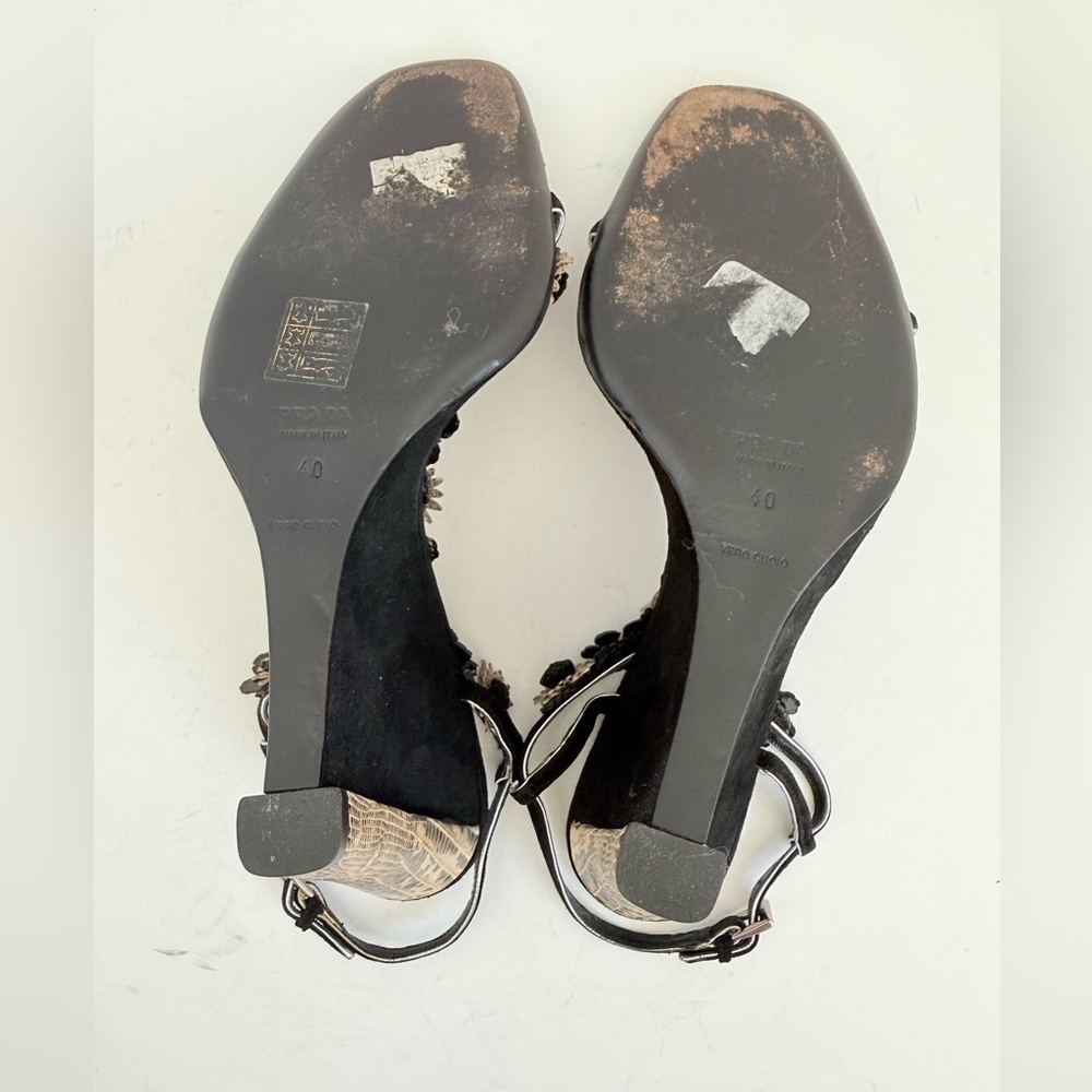 Prada Black Python Snakeskin Suede Floral Appliqué T-Strap Wedge Sandals EU40 - Picture 8 of 10